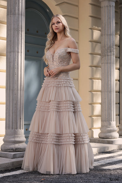 Della Couture 32196