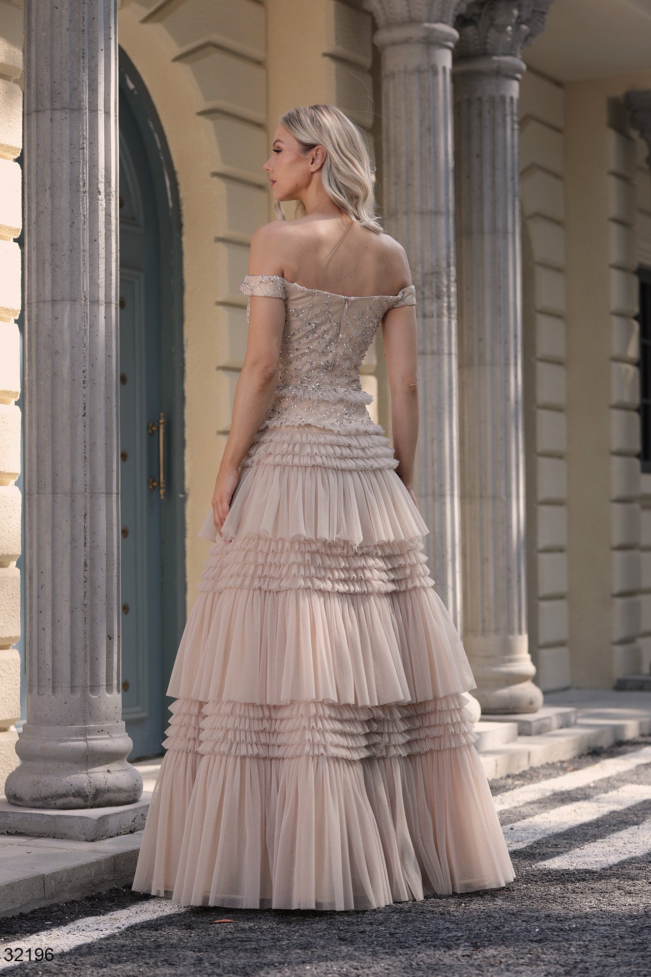 Della Couture 32196