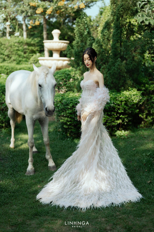 Linh Nga Couture LMBCT176 Dress