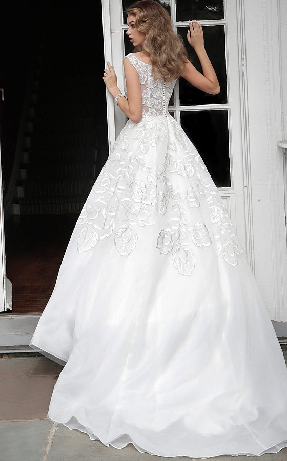 Off White Embellished V Neck Wedding Dress JB65936 - Elbisny